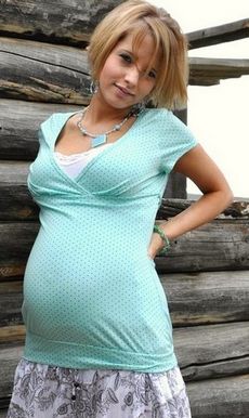 Amazing pregnant teen in a