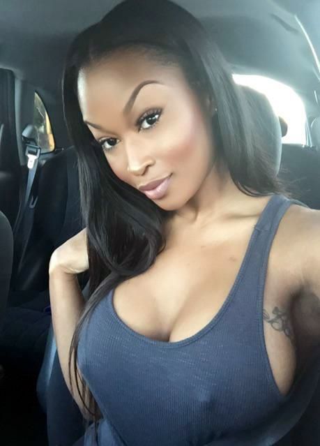 Hot black woman, selfie in